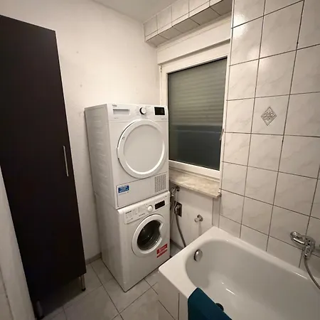 Zentrales 3-schlafzimmer-apartment In Wuerzburg-hdf Апартаменты