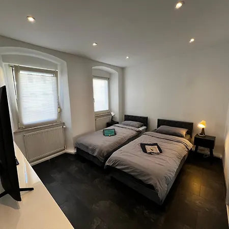 Zentrales 3-schlafzimmer-apartment In Würzburg-hdf * Wurzburgo